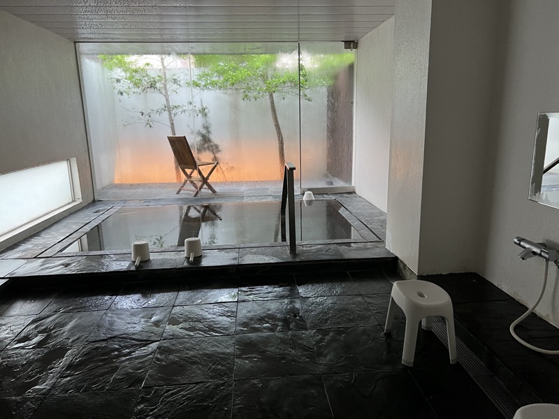 猫庭のある「てしま旅館」温泉